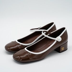 size 39.5eu 9.5 US Miu Miu Two-Tone Patent Leather Mary Jane Pumps Brown